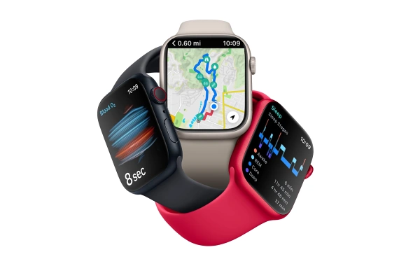 Recenze chytré hodinky s GPS Apple Watch Series 8 (2022)