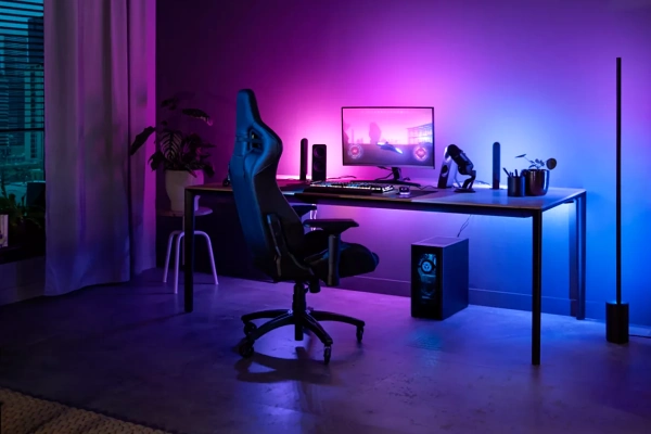 Recenze chytr LED psek Philips Hue Play Gradient PC Lightstrip (2023)