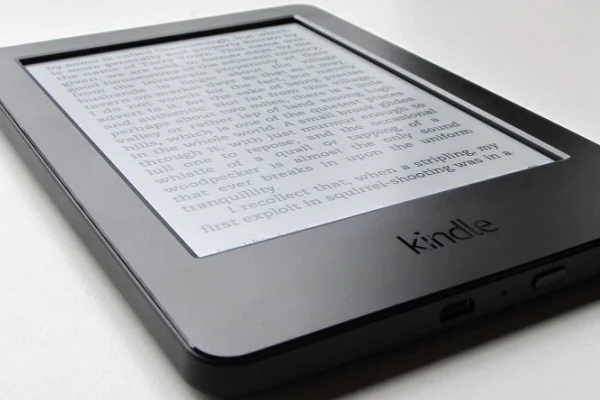 Recenze čtečka knih Amazon Kindle 6