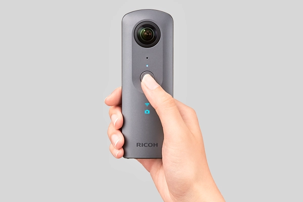 Recenze 360 kamera Ricoh Theta V (2018)