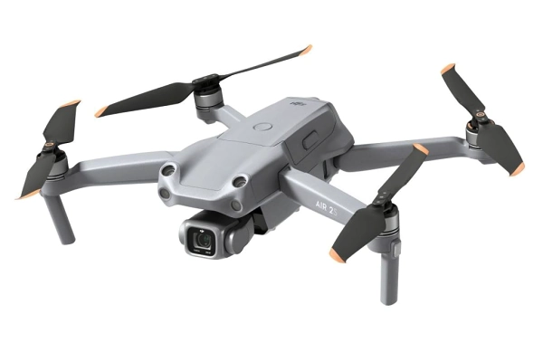 Recenze dron s kamerou DJI Air 2S Fly More Combo (2021)