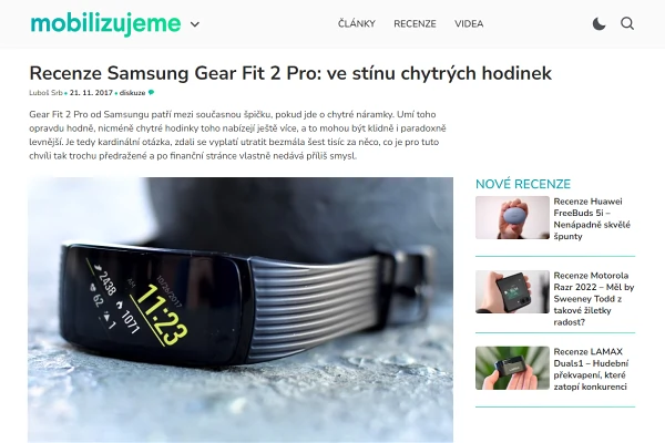 Recenze fitness nramek Samsung Gear Fit 2 Pro (2017)