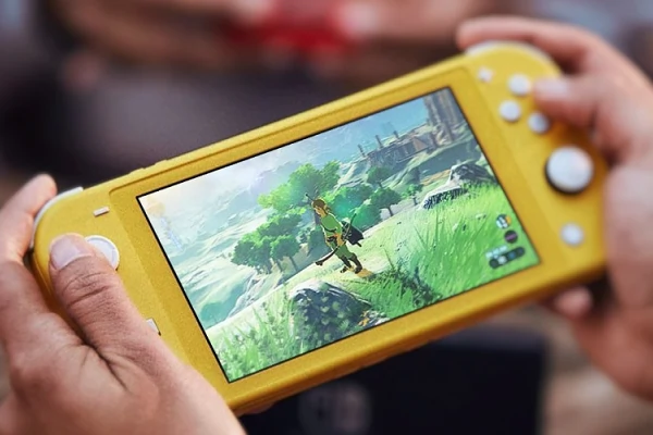 Recenze herní konzole do ruky Nintendo Switch Lite (2021)