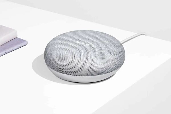 Recenze hlasov asistent Google Home Mini (2018)