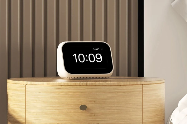 Recenze hlasov asistent Xiaomi Mi Smart Clock (2023)