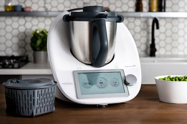 Recenze varn robot Vorwerk Thermomix TM6 (2021)