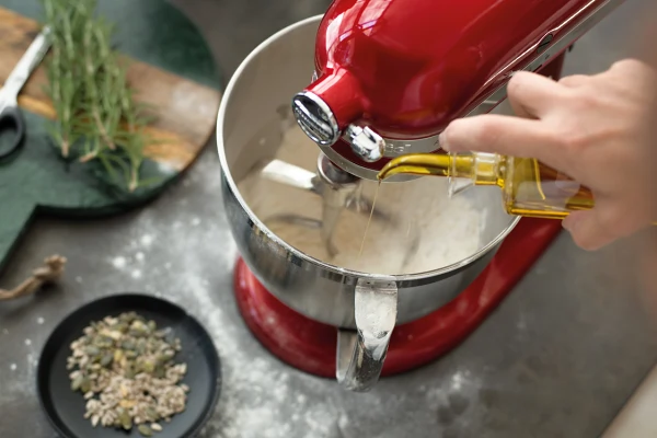 Recenze kuchysk robot KitchenAid Artisan 5KSM175 (2023)