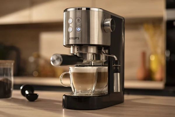 Recenze automatick kvovar Krups XP444C10 Virtuoso+ (2024)