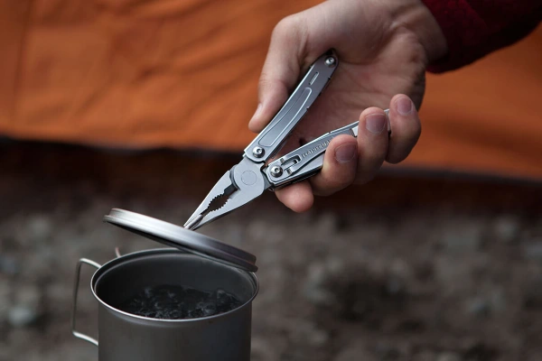 Recenze multitool Leatherman Sidekick (2017)