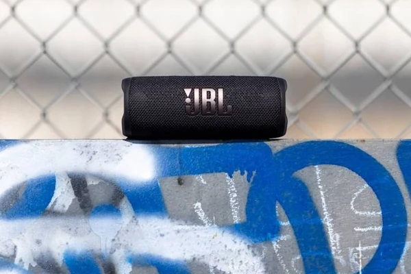 Recenze Bluetooth reproduktor JBL Flip 6