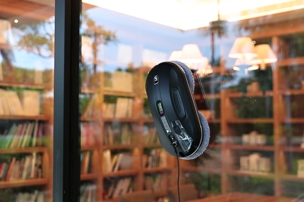 Recenze robotick isti oken Hobot 388 (2020)