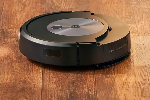 Recenze robotick vysava na koberce iRobot Roomba Combo j7+ (2022)