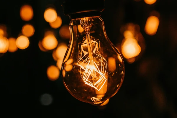 Recenze dodavatel elektiny Prask energetika (PRE) (2023)
