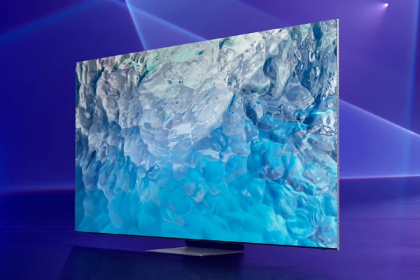 Recenze televize Samsung QN900B (2022)